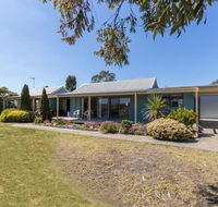Lakeview - Waterviews on Newlands Arm - Holiday Sunshine Coast