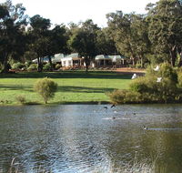 Lakeview Lodge - Sunshine Coast Tourism