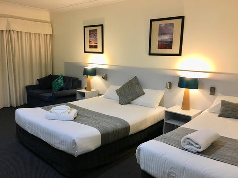 Lakeview Motor Inn - Holiday Sunshine Coast 0