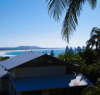 LaMaison de Shines 13 Dulconghi Street - Holiday Sunshine Coast
