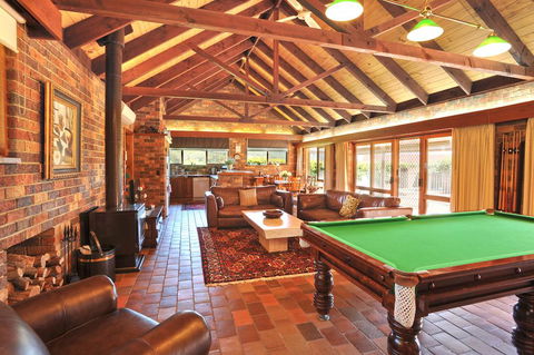 Langbrook Cottages - Sunshine Coast Tourism 3