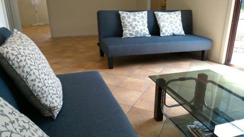 Large 6-Bedroom House With Wifi & Netflix Close To Singleton CBD Hunter Valley - Sunshine Coast Tourism 2