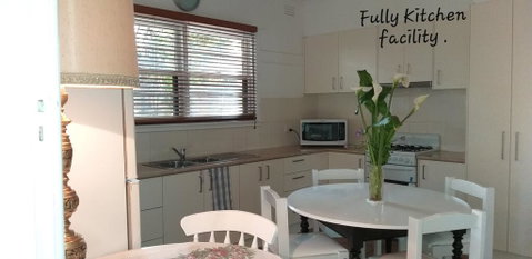 Large Groups Peaceful Happy Home - Sunshine Coast Tourism 1