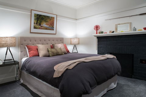 Latte Cottage - Sunshine Coast Tourism 1