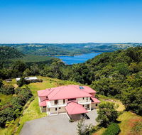 Lemon Grove - Sunshine Coast Tourism