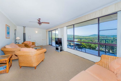 Lentara St 12 - Fingal Bay - Sunshine Coast Tourism 2