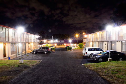 Liberty Plains Motor Inn - Holiday Sunshine Coast 0