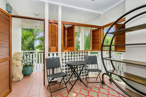 Lilyfield Apartments - Two Bedroom Apartment - Sunshine Coast Tourism 1