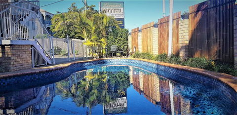 Limassol Motel - Holiday Sunshine Coast 0