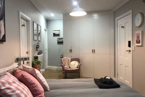 Limeburners Studio - Sunshine Coast Tourism 2