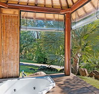 Limpinwood Lodge - Holiday Sunshine Coast