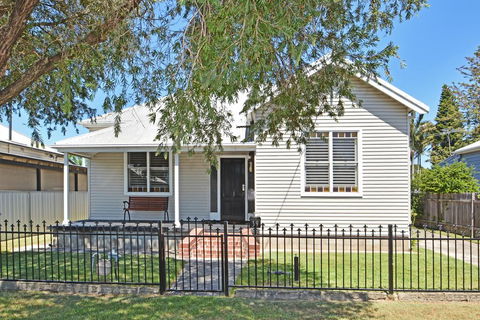 Linda's Cottage @ The Hunter - Sunshine Coast Tourism 1