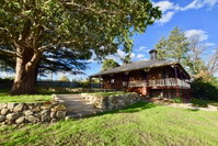 Book Linden Accommodation Vacations Sunshine Coast Tourism Sunshine Coast Tourism
