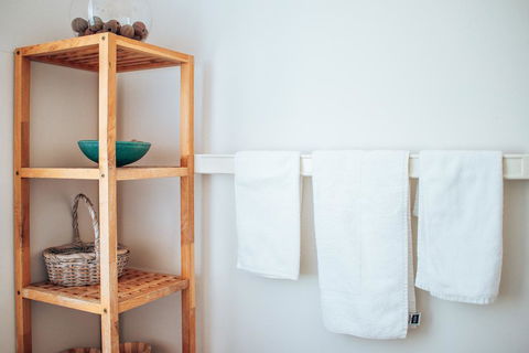 Linger Longer Cottages - Sunshine Coast Tourism 3