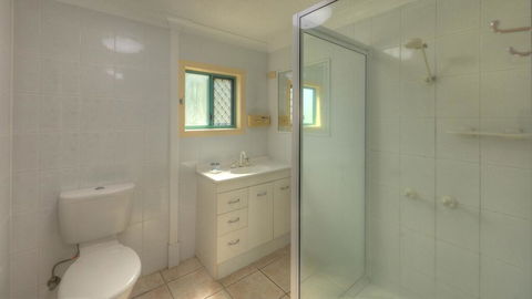 Lucinda Fishing Lodge - Holiday Sunshine Coast 2