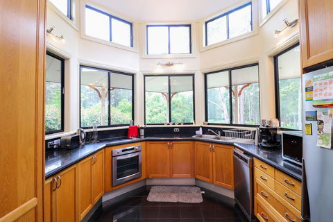 Lumeah House - Sunshine Coast Tourism 2