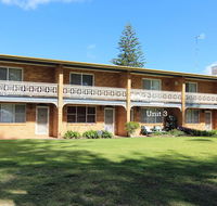 Luskin Court 3 - Sunshine Coast Tourism