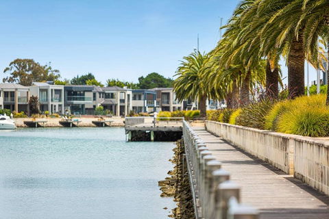 Luxe 101 @ Martha Cove Waterfront Luxury On The Marina, Walk To Beach - Sunshine Coast Tourism 0
