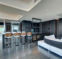 Luxe Haus - Sunshine Coast Tourism