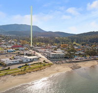 Luxurious Apartment A Stones Throw From The Beach - Sunshine Coast Tourism