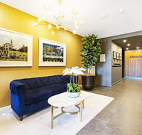Luxury Apartment Opposite Train Station in Cannon Hill and 17 minutes from the City - Sunshine Coast Tourism