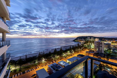 Luxury Beachfront Sky Home Exceptional Ocean Views - Sunshine Coast Tourism 0
