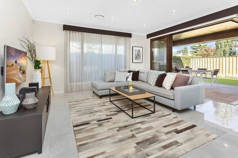 Luxury Brand New Home - Holiday Sunshine Coast 1