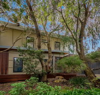 LUXURY BY THE SEA - CLOSE TO THE BEACH - Holiday Sunshine Coast