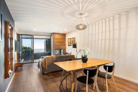 Luxury Hinterland Retreat - Family Suite With Hinterland And Ocean Views - Sunshine Coast Tourism 3