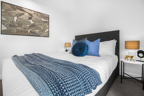 Luxury Inner-city Pad With Pool, Gym And Sauna - Holiday Sunshine Coast 3