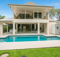 Luxury Living on the Beachfront - Sunshine Coast Tourism