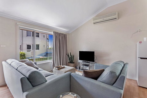 Macadamia Court 6 - Nelson Bay - Holiday Sunshine Coast 1