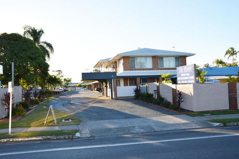 Mackay Apartments The Rover - Holiday Sunshine Coast 0