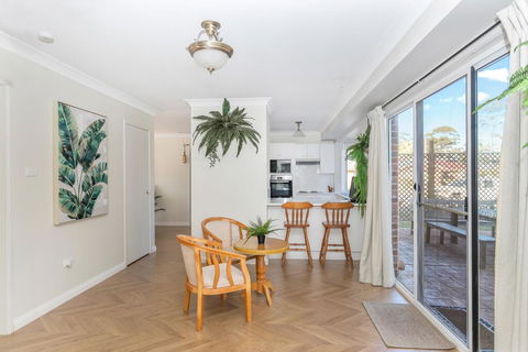 Macleay Street 23, Narrawallee - Sunshine Coast Tourism 1