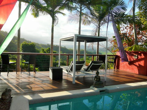 Mai Tai Resort - Sunshine Coast Tourism 0