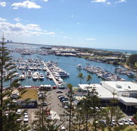 Main Beach Waterfront Apartment