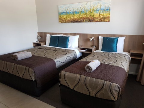 Main Street Motel - Sunshine Coast Tourism 0