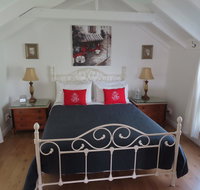 Maison de May Boutique Bed  Breakfast - Holiday Sunshine Coast