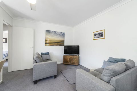 Maliblue, 5/1 Main Street, Crescent Head - Sunshine Coast Tourism 0