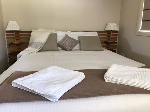 Mallow Cottage - Holiday Sunshine Coast 2