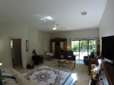 Mandalay House - Sunshine Coast Tourism 2