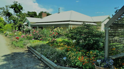 Manderley Park Farmstay B&B - Holiday Sunshine Coast 1