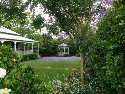 Mango Hill Farm - Holiday Sunshine Coast 0