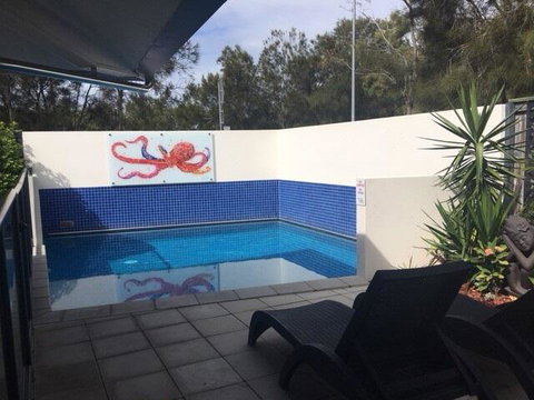 Manly Marina Cove Motel - Holiday Sunshine Coast 2