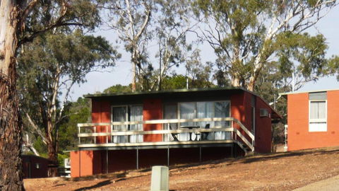 Mansfield Country Resort - Sunshine Coast Tourism 0