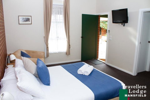 Mansfield Travellers Lodge - Sunshine Coast Tourism 1