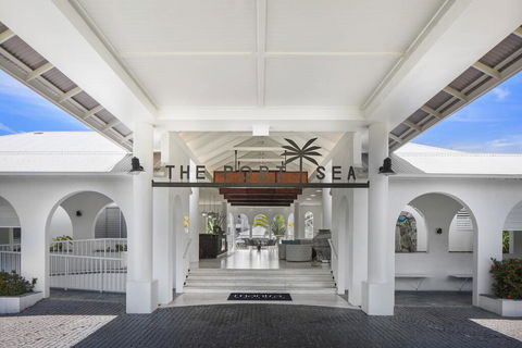 Mantra PortSea - Holiday Sunshine Coast 3