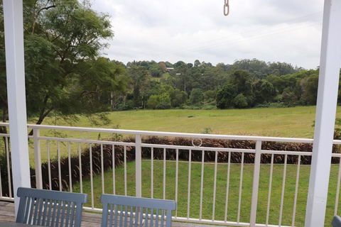 Mapleton Falls Farm House - Holiday Sunshine Coast 3