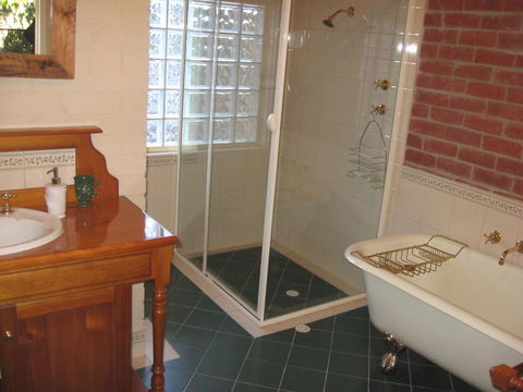 Marananga Cottages - Holiday Sunshine Coast 3