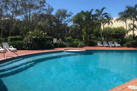 Marcoola Beachfront 3BR -Pool-100m To The Beach. - Sunshine Coast Tourism 3